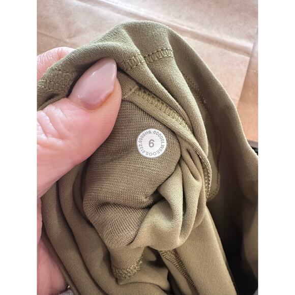 Lululemon Throw Back Astro Pants Size 6 - Picture 5 of 6